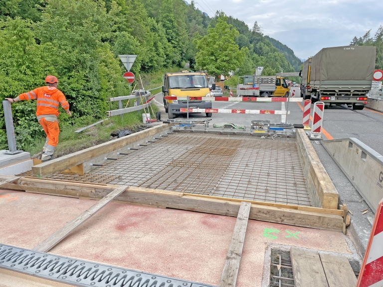 20230613_B48_Bewehrung_Betonfahrbahnplatte_Interlaken